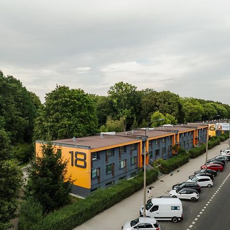 The Park Suites Warsaw Exterior photo